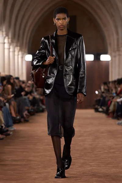 Look 45